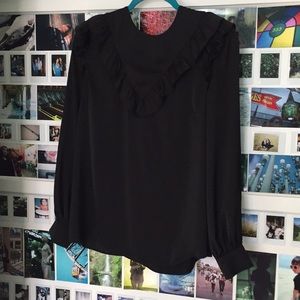 Silky ruffle Lon sleeve top